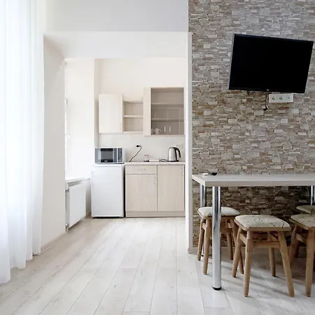 Apartment Doroshenka 25 *