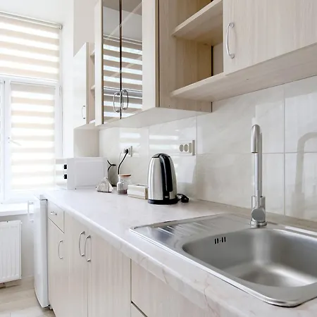 Apartment Doroshenka 25 *