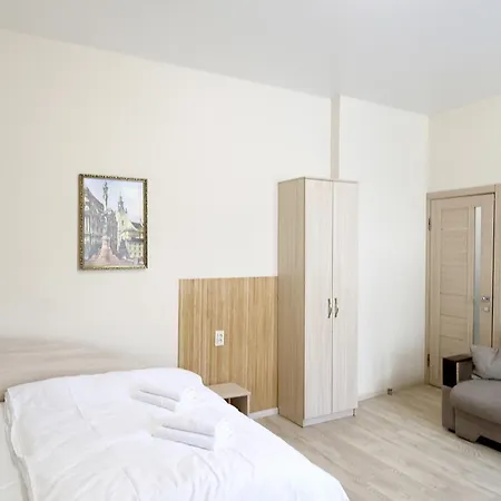 Doroshenka 25 * Lviv
