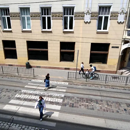 Apartment Doroshenka 25