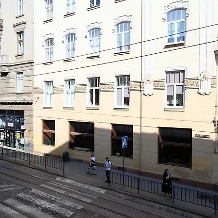 Doroshenka 25 *