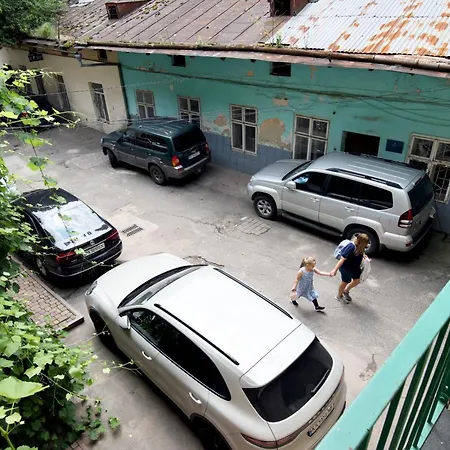 Doroshenka 25 Lviv